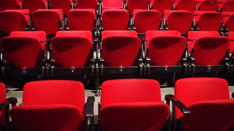 'Heimsuchung' läuft im Kino: Schlöndorffs Erpenbeck-Verfilmung ist preisgekrönt und spaltet die Kritik